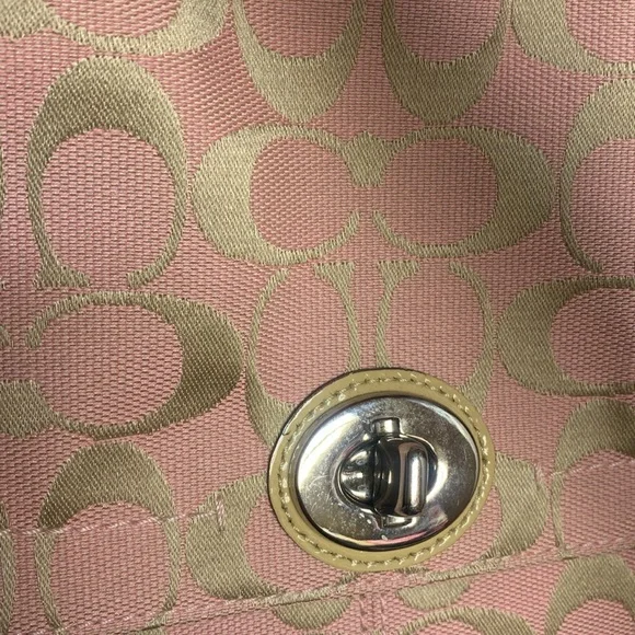 Coach Crossbody F14895 - Picture 11 of 17